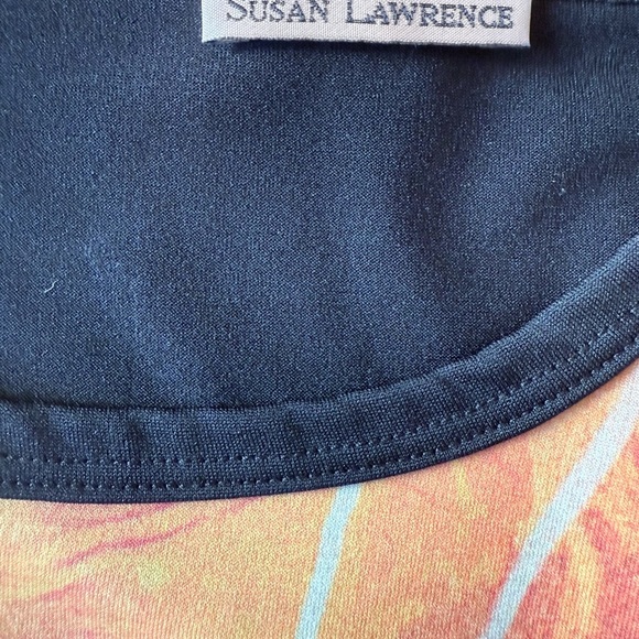 Susan Lawrence Black and Multicolor Artistic Boho Graphic Top size M - Picture 5 of 6